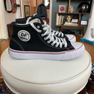 Pf flyer hi top size 10.5